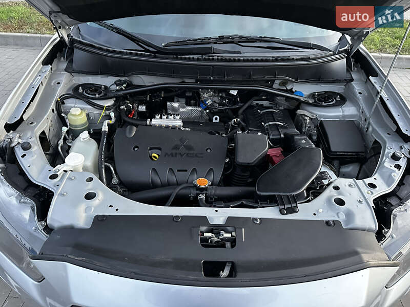 Позашляховик / Кросовер Mitsubishi Outlander 2010 в Білій Церкві фото 10 Позашляховик / Кросовер Mitsubishi Outlander 2010 в Білій Церкві