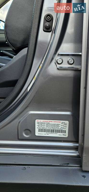 Позашляховик / Кросовер Mitsubishi Outlander 2013 в Кривому Розі фото 3 Позашляховик / Кросовер Mitsubishi Outlander 2013 в Кривому Розі