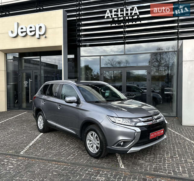 Позашляховик / Кросовер Mitsubishi Outlander 2017 в Дніпрі