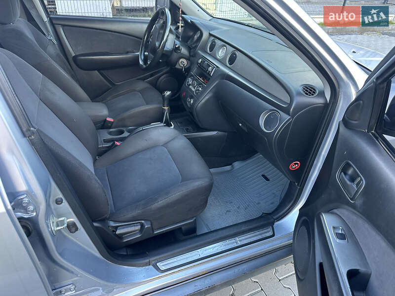 Внедорожник / Кроссовер Mitsubishi Outlander 2005 в Ивано-Франковске фото 11 Внедорожник / Кроссовер Mitsubishi Outlander 2005 в Ивано-Франковске