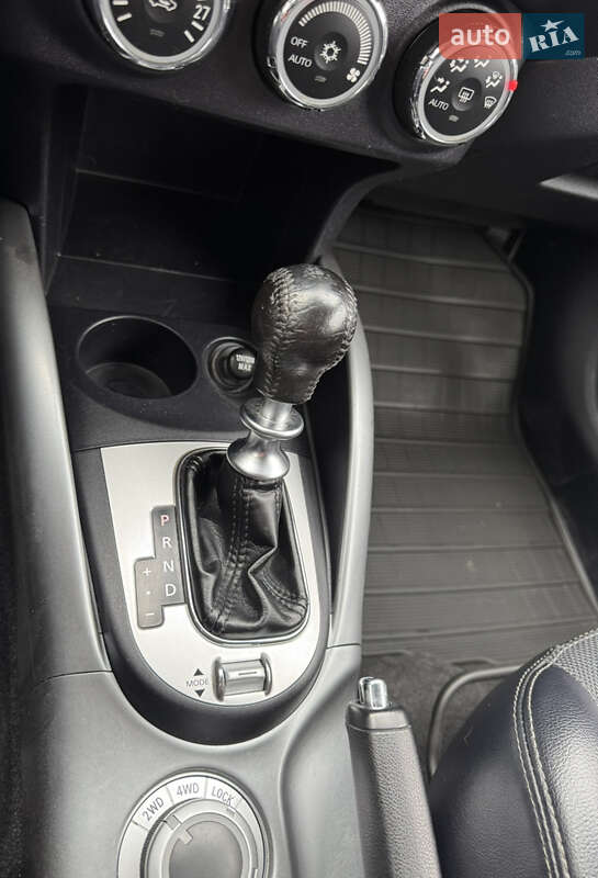 Внедорожник / Кроссовер Mitsubishi Outlander 2011 в Полтаве