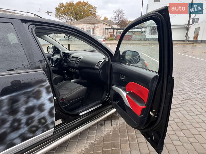 Внедорожник / Кроссовер Mitsubishi Outlander 2008 в Кременчуге фото 47 Внедорожник / Кроссовер Mitsubishi Outlander 2008 в Кременчуге