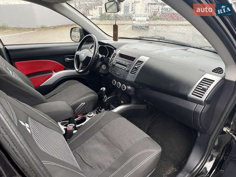 Внедорожник / Кроссовер Mitsubishi Outlander 2008 в Кременчуге фото 50 Внедорожник / Кроссовер Mitsubishi Outlander 2008 в Кременчуге