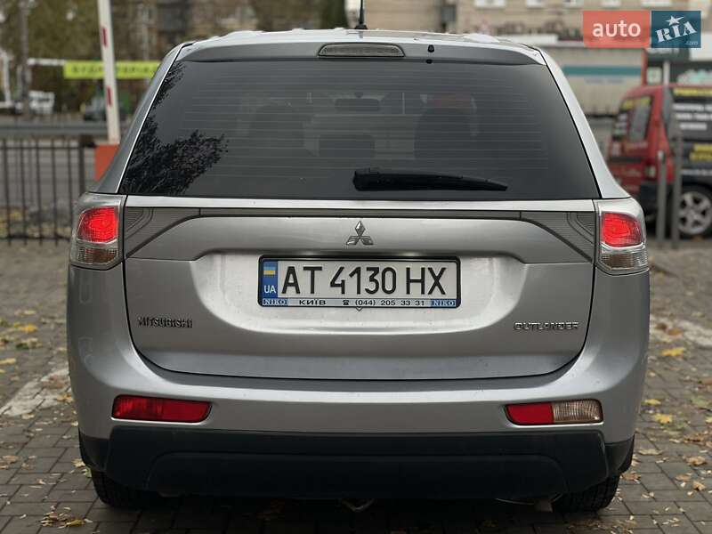 Внедорожник / Кроссовер Mitsubishi Outlander 2012 в Днепре