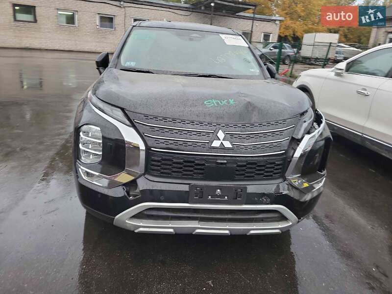 Внедорожник / Кроссовер Mitsubishi Outlander 2022 в Черкассах фото 9 Внедорожник / Кроссовер Mitsubishi Outlander 2022 в Черкассах