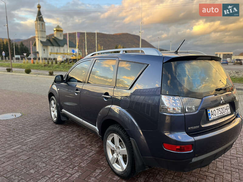 Внедорожник / Кроссовер Mitsubishi Outlander 2008 в Хусте фото 7 Внедорожник / Кроссовер Mitsubishi Outlander 2008 в Хусте