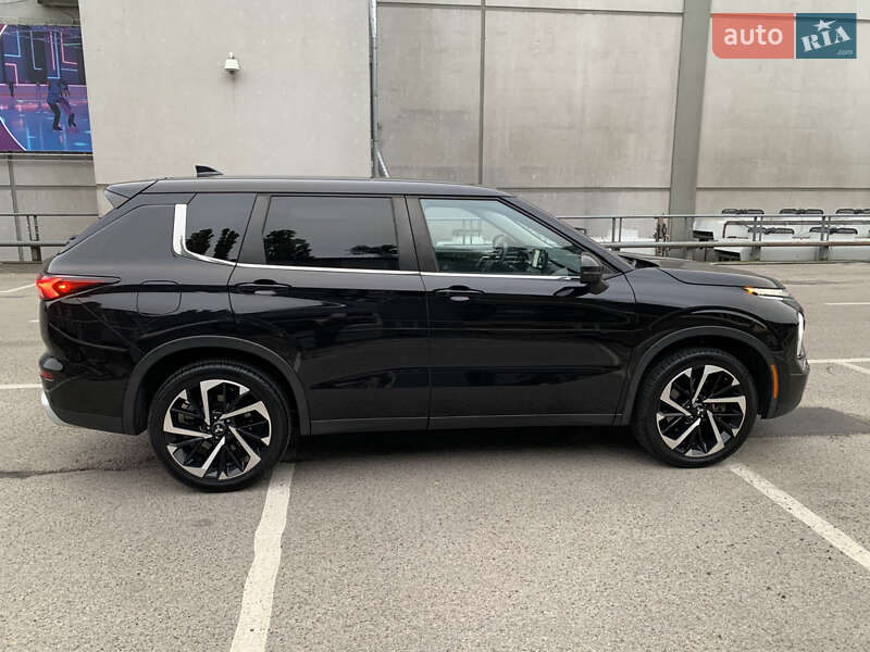 Позашляховик / Кросовер Mitsubishi Outlander 2022 в Києві фото 9 Позашляховик / Кросовер Mitsubishi Outlander 2022 в Києві