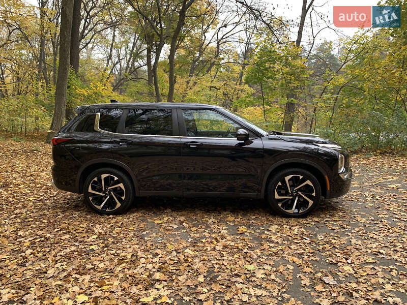 Позашляховик / Кросовер Mitsubishi Outlander 2022 в Києві фото 16 Позашляховик / Кросовер Mitsubishi Outlander 2022 в Києві
