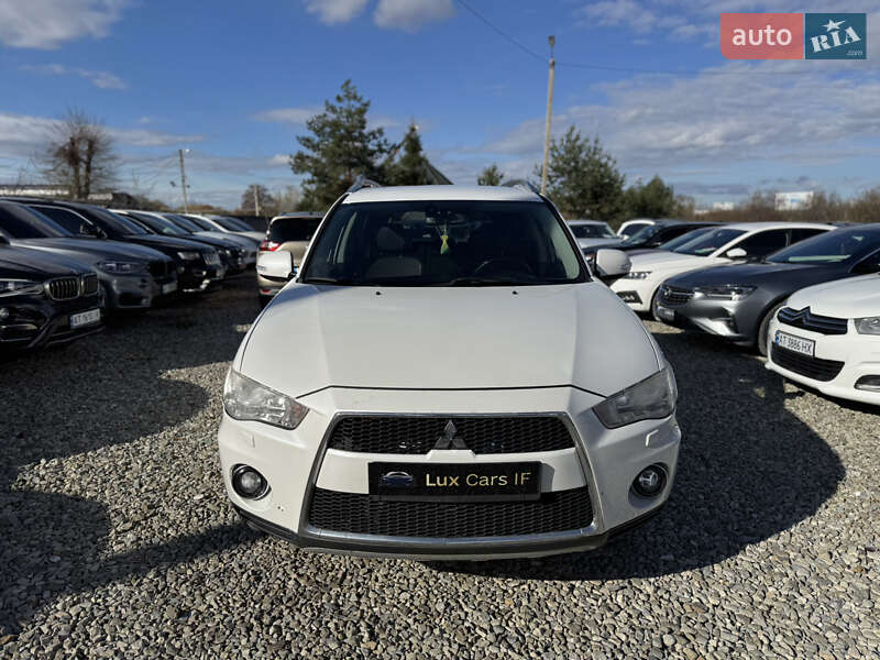Позашляховик / Кросовер Mitsubishi Outlander 2010 в Івано-Франківську