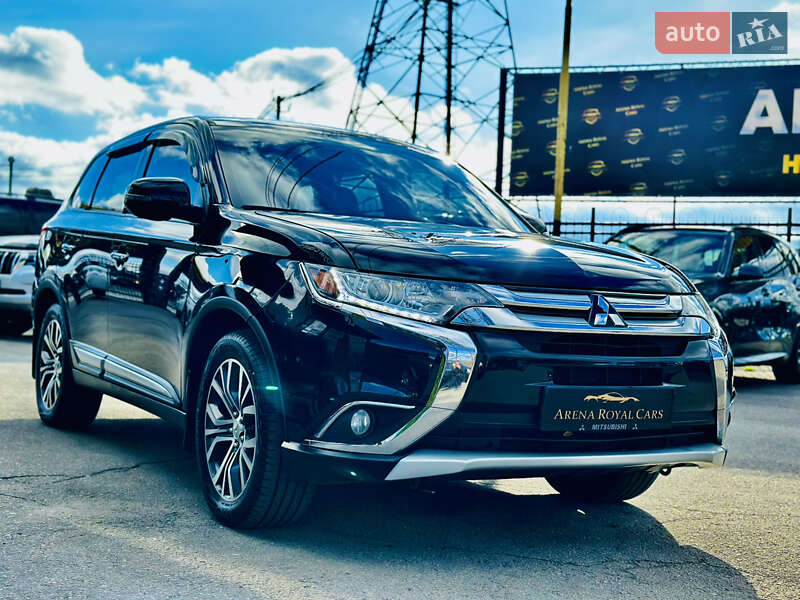 Внедорожник / Кроссовер Mitsubishi Outlander 2018 в Харькове