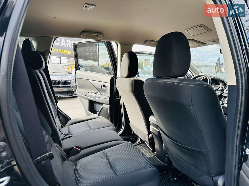 Внедорожник / Кроссовер Mitsubishi Outlander 2018 в Харькове