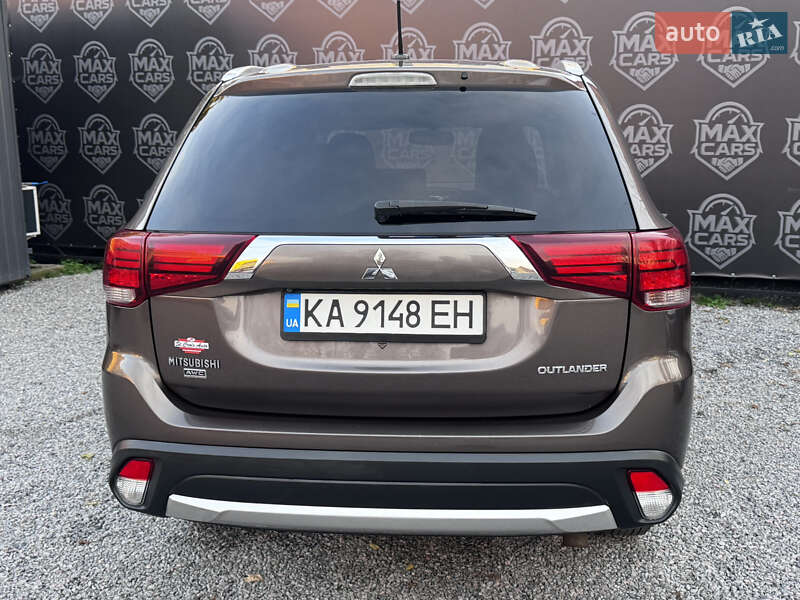 Внедорожник / Кроссовер Mitsubishi Outlander 2015 в Киеве фото 5 Внедорожник / Кроссовер Mitsubishi Outlander 2015 в Киеве