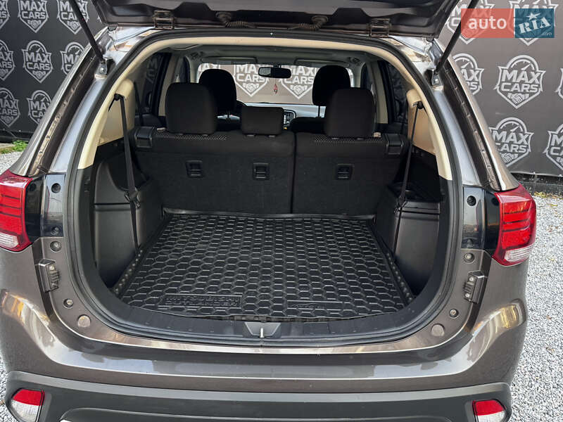 Внедорожник / Кроссовер Mitsubishi Outlander 2015 в Киеве фото 7 Внедорожник / Кроссовер Mitsubishi Outlander 2015 в Киеве