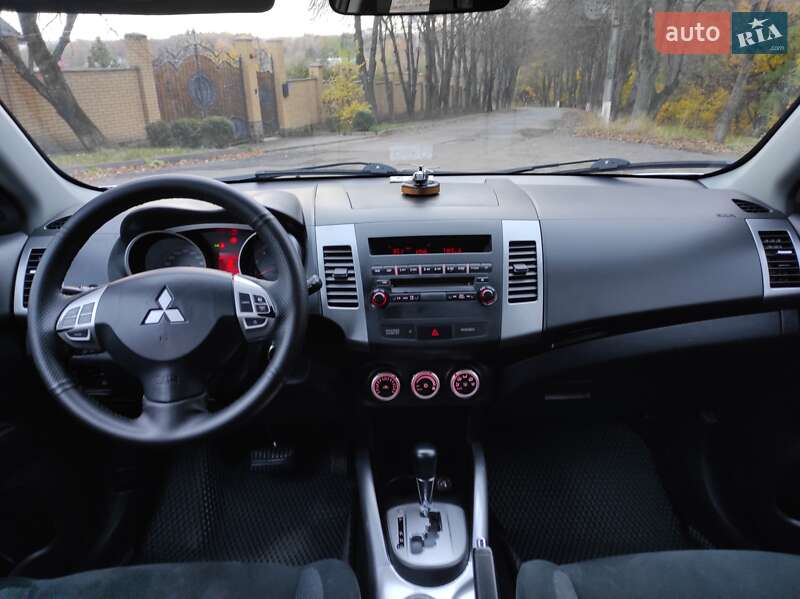 Внедорожник / Кроссовер Mitsubishi Outlander 2007 в Хмельницком