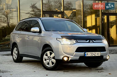 Внедорожник / Кроссовер Mitsubishi Outlander 2012 в Боярке