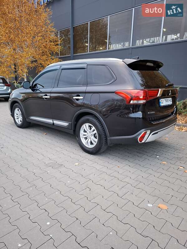 Внедорожник / Кроссовер Mitsubishi Outlander 2018 в Белой Церкви