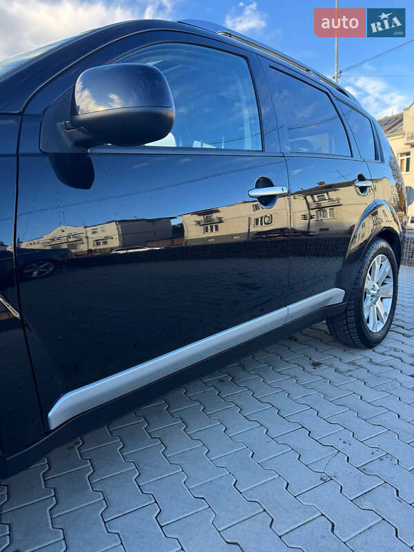 Внедорожник / Кроссовер Mitsubishi Outlander 2008 в Львове