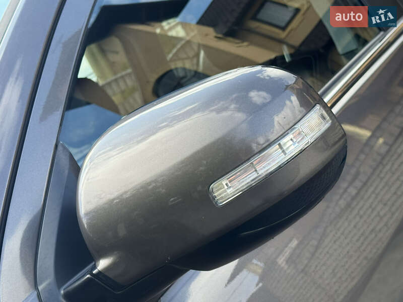 Внедорожник / Кроссовер Mitsubishi Outlander 2012 в Дрогобыче