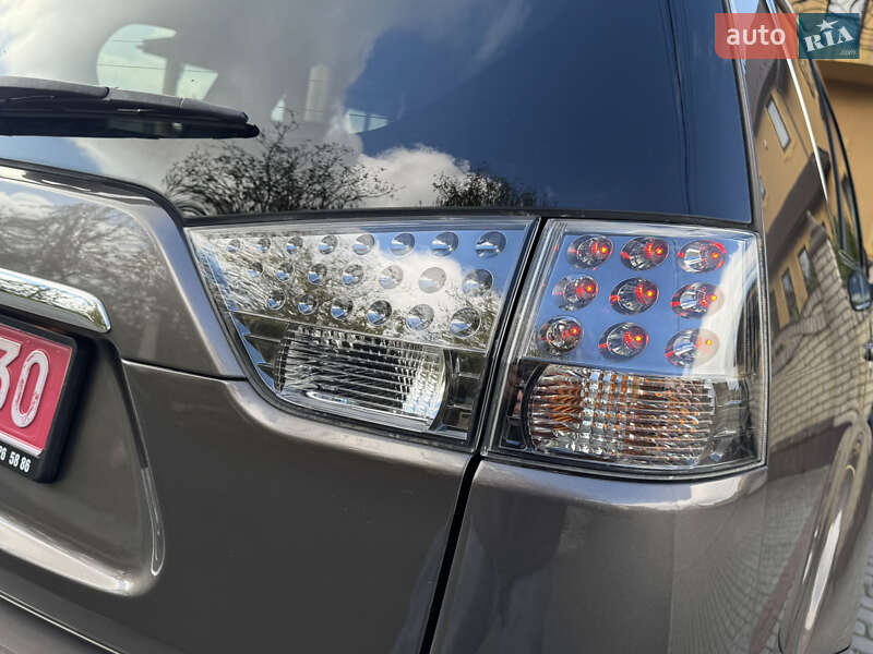 Внедорожник / Кроссовер Mitsubishi Outlander 2012 в Дрогобыче