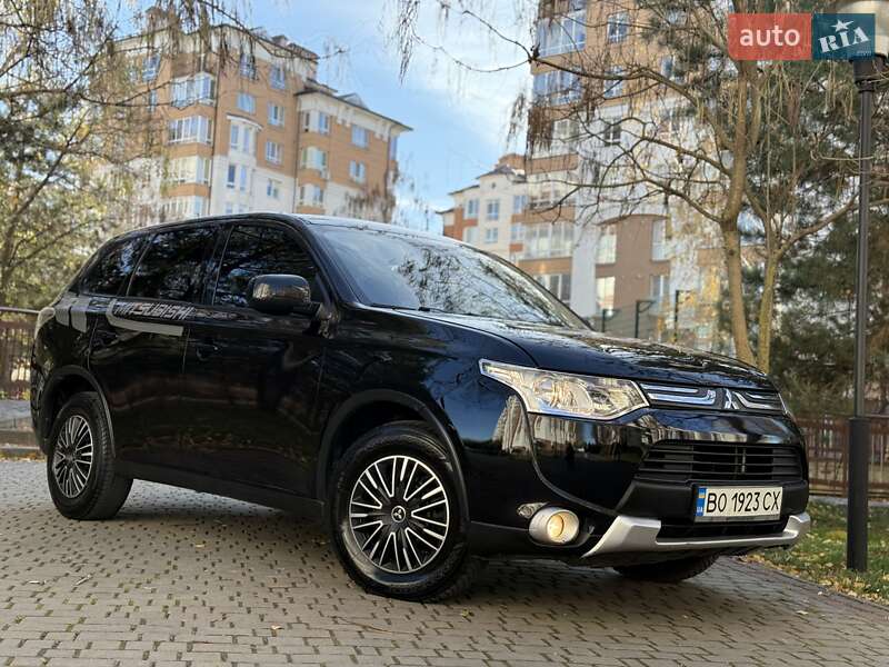 Внедорожник / Кроссовер Mitsubishi Outlander 2014 в Ивано-Франковске