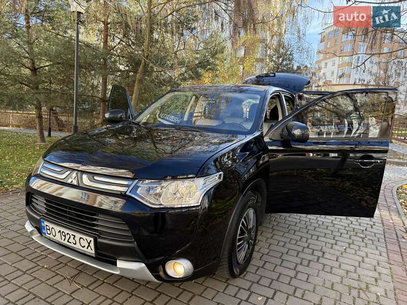 Внедорожник / Кроссовер Mitsubishi Outlander 2014 в Ивано-Франковске
