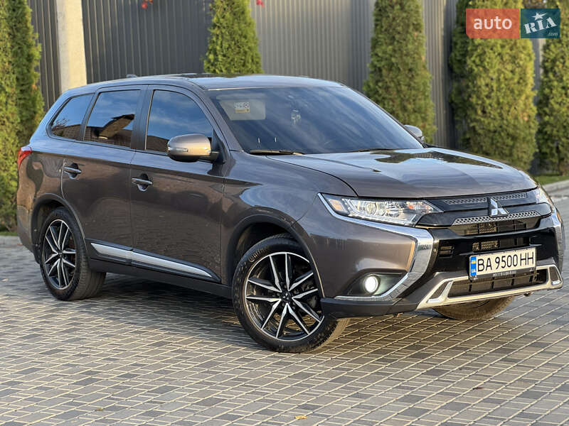 Внедорожник / Кроссовер Mitsubishi Outlander 2020 в Кропивницком фото 3 Внедорожник / Кроссовер Mitsubishi Outlander 2020 в Кропивницком