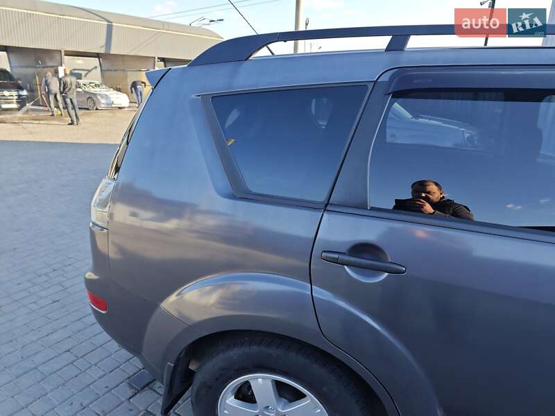 Внедорожник / Кроссовер Mitsubishi Outlander 2006 в Одессе