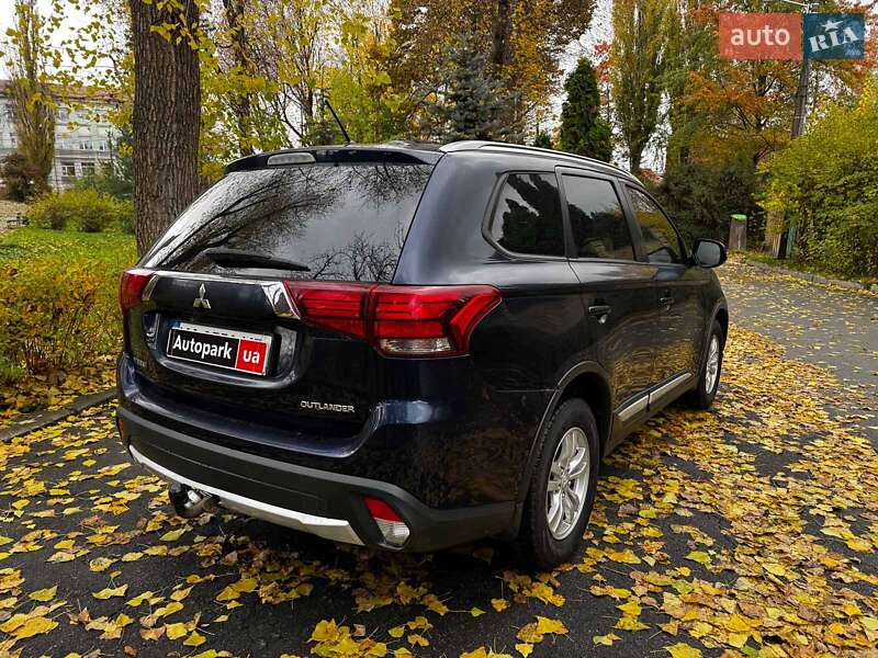 Внедорожник / Кроссовер Mitsubishi Outlander 2016 в Киеве фото 6 Внедорожник / Кроссовер Mitsubishi Outlander 2016 в Киеве