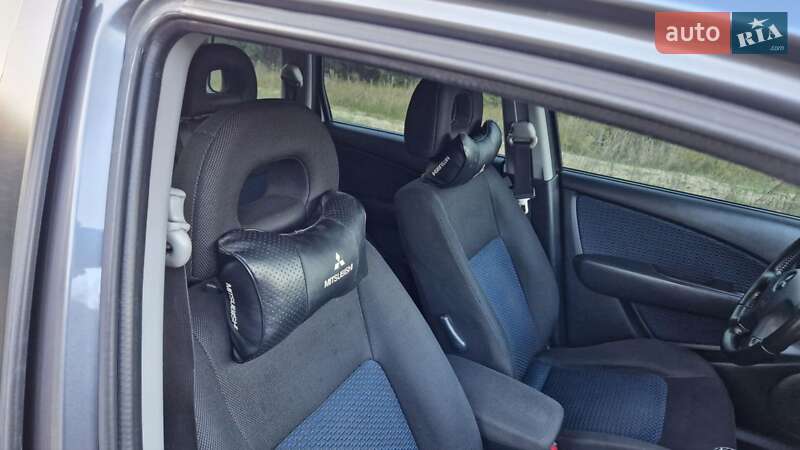 Внедорожник / Кроссовер Mitsubishi Outlander 2008 в Кременчуге