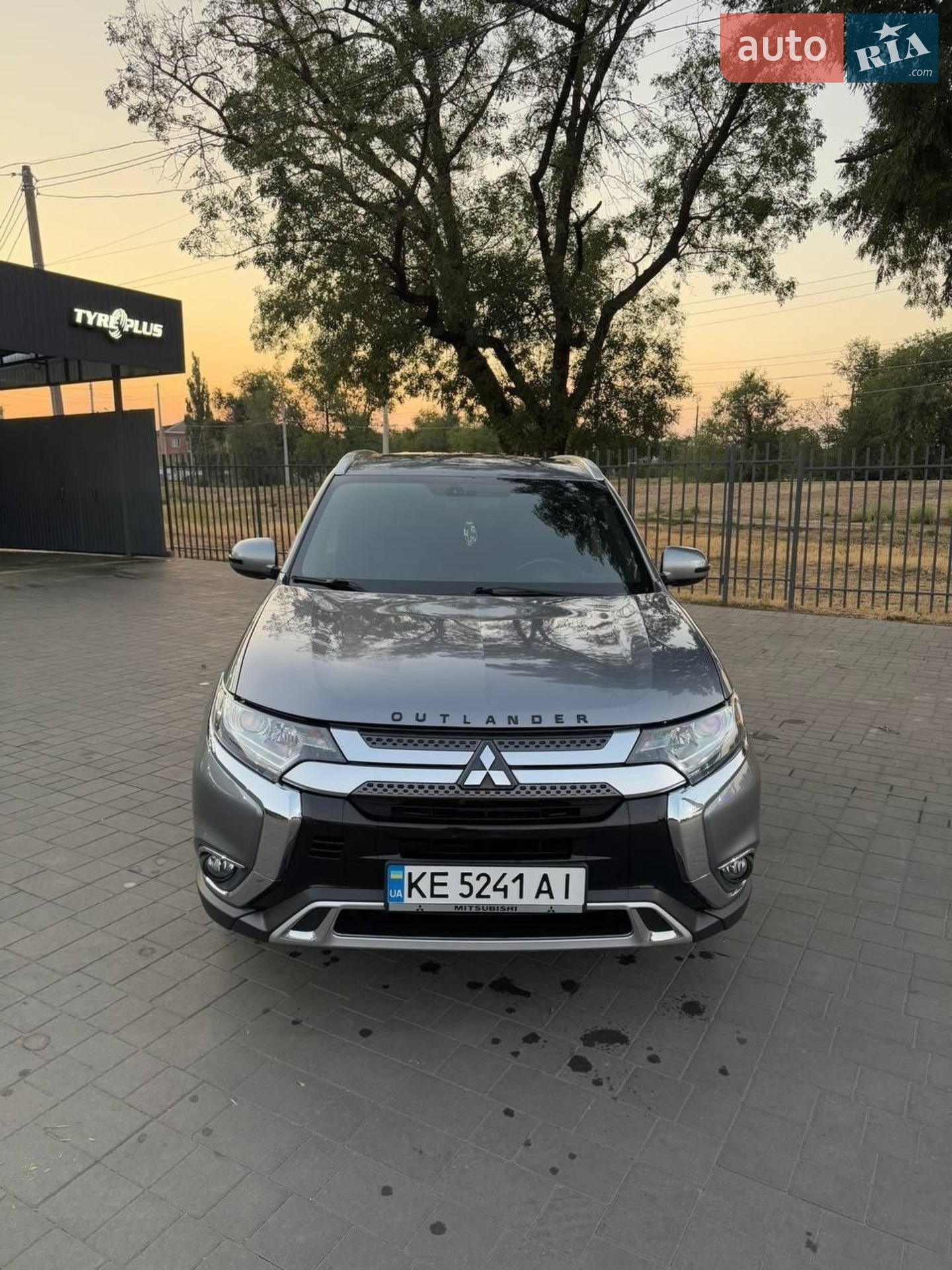 2019 Mitsubishi Outlander - мініатюра 2