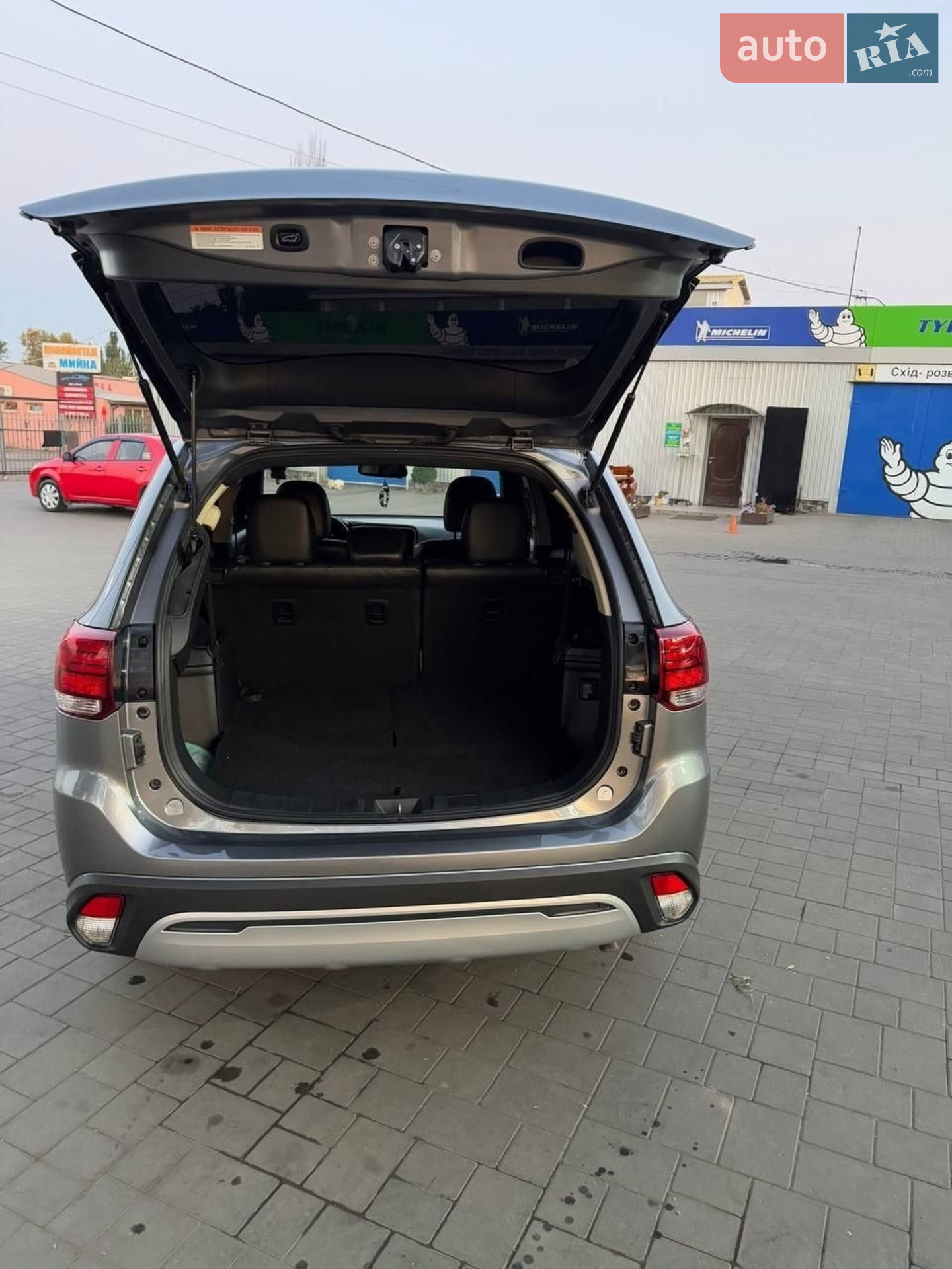 2019 Mitsubishi Outlander - мініатюра 5