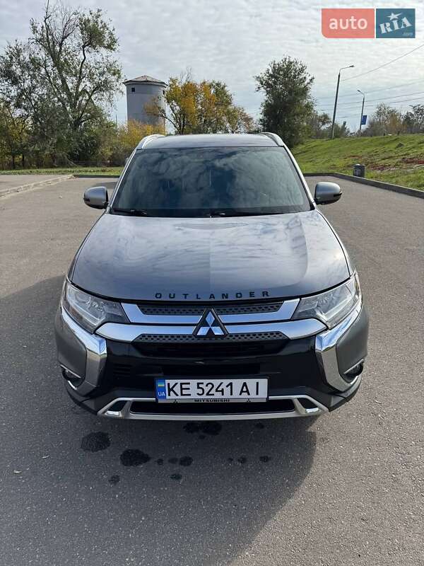Позашляховик / Кросовер Mitsubishi Outlander 2019 в Кривому Розі фото 24 Позашляховик / Кросовер Mitsubishi Outlander 2019 в Кривому Розі