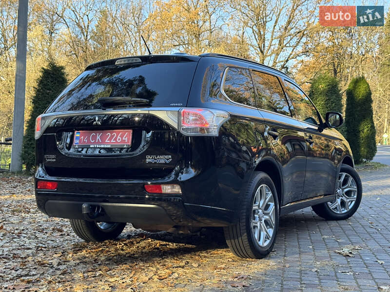 Внедорожник / Кроссовер Mitsubishi Outlander 2014 в Дрогобыче