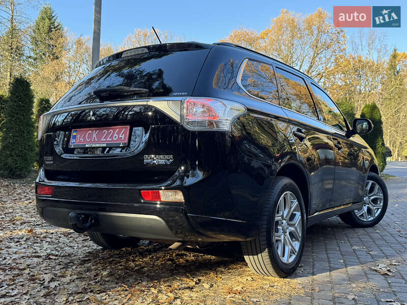 Внедорожник / Кроссовер Mitsubishi Outlander 2014 в Дрогобыче