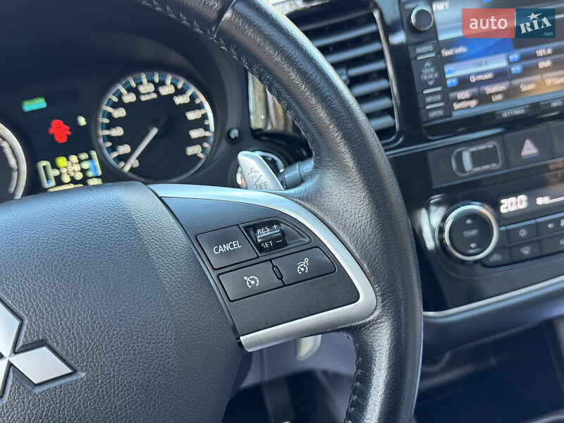 Внедорожник / Кроссовер Mitsubishi Outlander 2014 в Дрогобыче