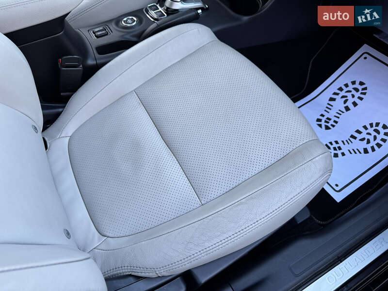 Внедорожник / Кроссовер Mitsubishi Outlander 2014 в Дрогобыче