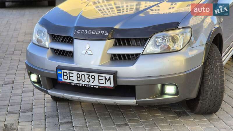 Позашляховик / Кросовер Mitsubishi Outlander 2005 в Миколаєві