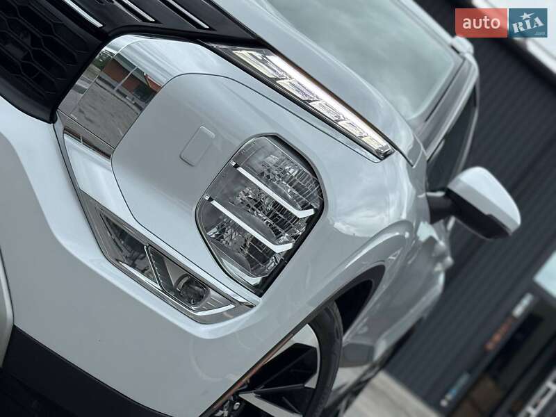 Внедорожник / Кроссовер Mitsubishi Outlander 2022 в Кривом Роге фото 4 Внедорожник / Кроссовер Mitsubishi Outlander 2022 в Кривом Роге