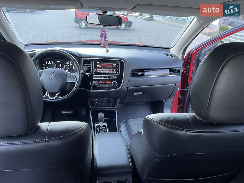 Внедорожник / Кроссовер Mitsubishi Outlander 2019 в Хмельницком фото 15 Внедорожник / Кроссовер Mitsubishi Outlander 2019 в Хмельницком