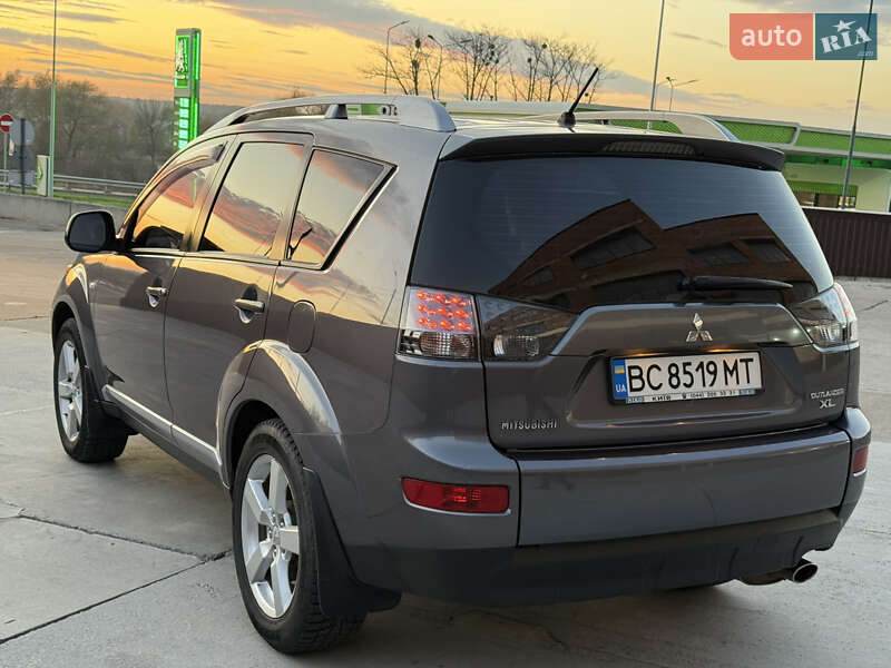 Внедорожник / Кроссовер Mitsubishi Outlander 2008 в Жидачове