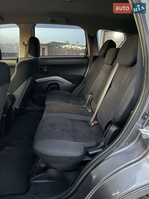 Внедорожник / Кроссовер Mitsubishi Outlander 2008 в Жидачове