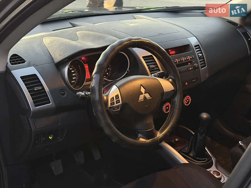 Внедорожник / Кроссовер Mitsubishi Outlander 2008 в Жидачове