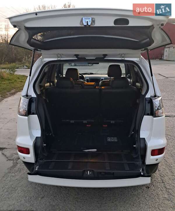 Внедорожник / Кроссовер Mitsubishi Outlander 2011 в Львове фото 29 Внедорожник / Кроссовер Mitsubishi Outlander 2011 в Львове