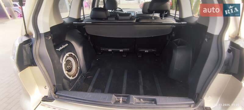 Внедорожник / Кроссовер Mitsubishi Outlander 2009 в Киеве