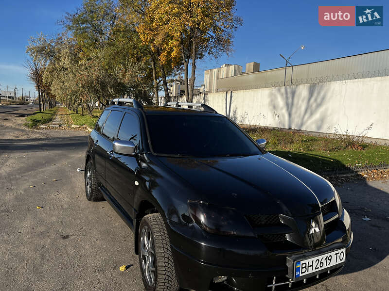 Позашляховик / Кросовер Mitsubishi Outlander 2003 в Одесі