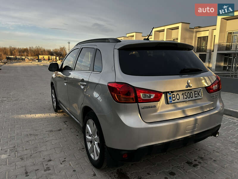 Позашляховик / Кросовер Mitsubishi Outlander 2015 в Тернополі фото 7 Позашляховик / Кросовер Mitsubishi Outlander 2015 в Тернополі