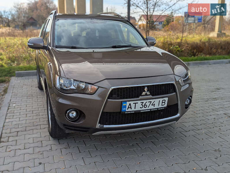 Позашляховик / Кросовер Mitsubishi Outlander 2011 в Коломиї фото 4 Позашляховик / Кросовер Mitsubishi Outlander 2011 в Коломиї