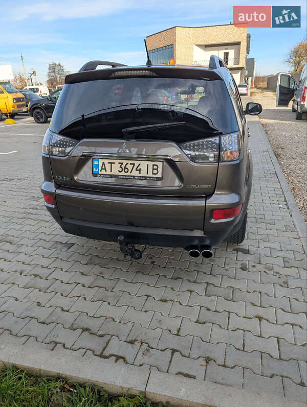 Позашляховик / Кросовер Mitsubishi Outlander 2011 в Коломиї фото 8 Позашляховик / Кросовер Mitsubishi Outlander 2011 в Коломиї