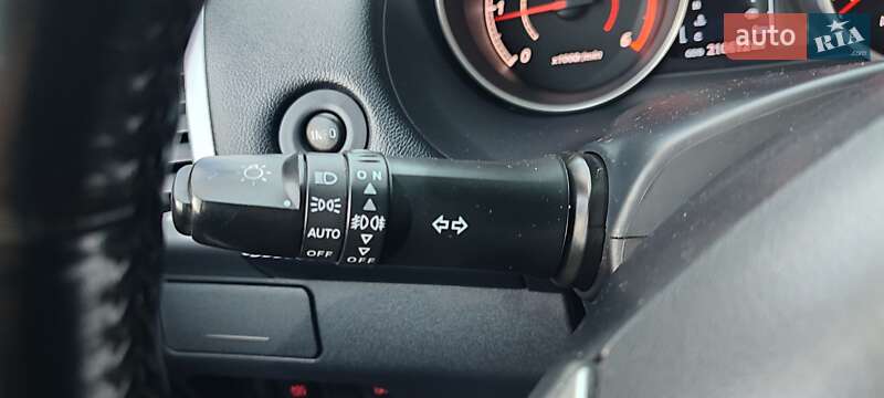 Внедорожник / Кроссовер Mitsubishi Outlander 2010 в Луцке