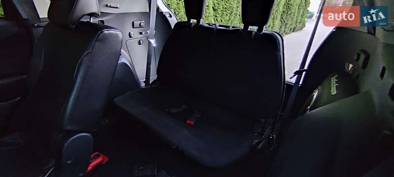 Внедорожник / Кроссовер Mitsubishi Outlander 2010 в Луцке